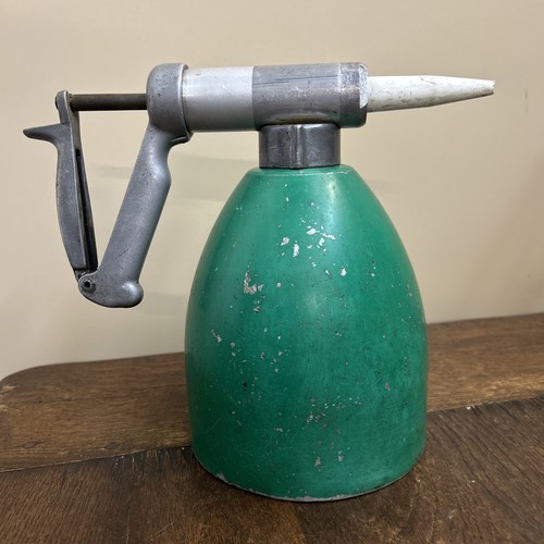 Vintage oil dispenser - bp,