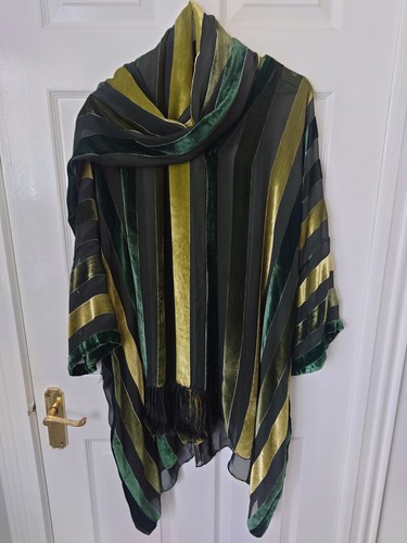 Hampstead bazaar velvet - bazaar,