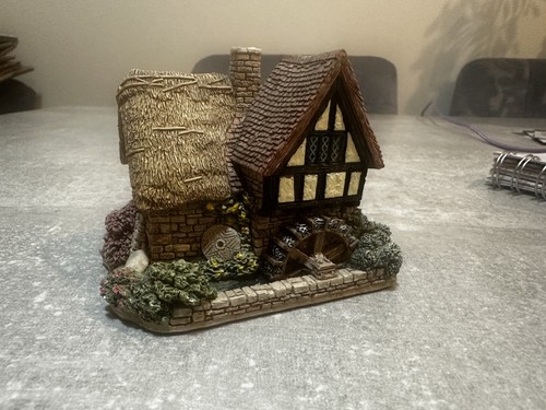 Lilliput lane waterside mill - lane,
