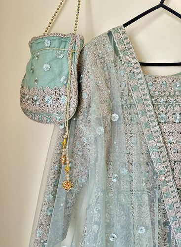 Piece embroidered mirror - 5-piece,