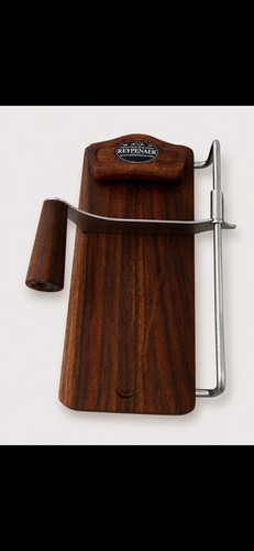 Reypenaer cheese guillotine - reypenaer,
