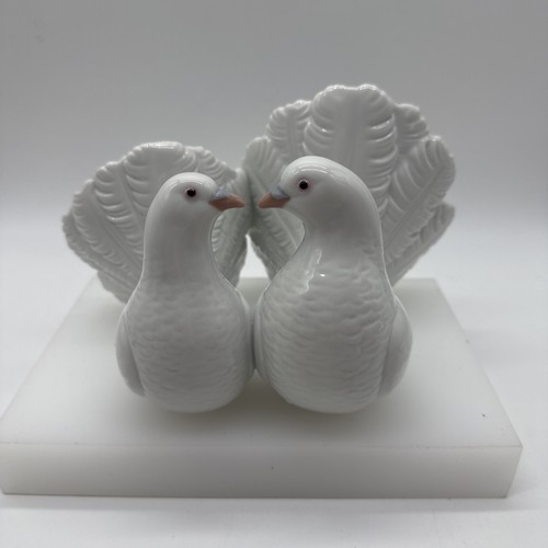 Lladro couple doves - of, doves"