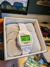 New TIMEX TW2V20100 Classic