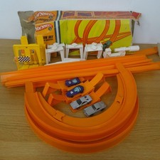 Hot Wheels Double-Dare Race Action Set Vintage 1970s Orange Track Loops Mattel