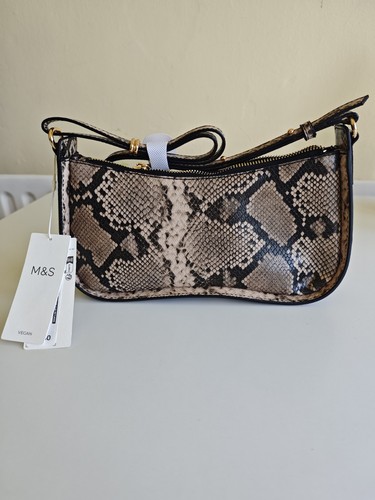 Snake skin effect - snake, clutch