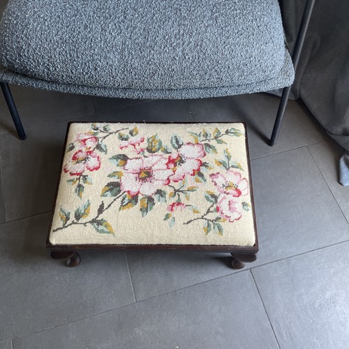 Vintage floral needlepoint - vintage,