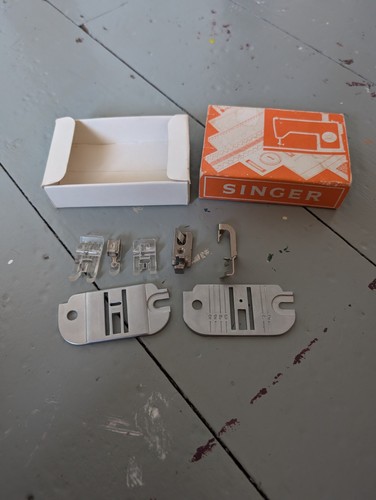 Vintage singer sewing machine - vintage,
