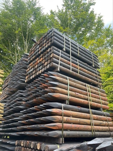 Scanpole creosoted fence posts - creosoted,