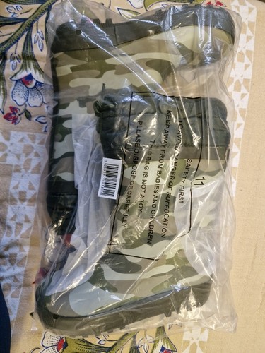 Brand new boys wellington - new,