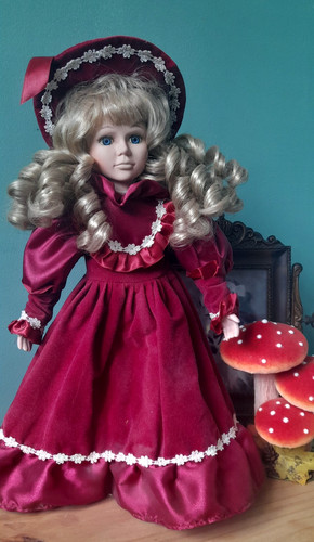 Haunted doll sabrina - sabrina, active
