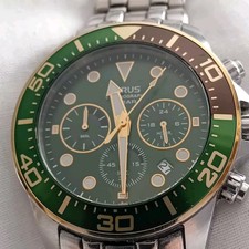 LORUS CHRONOGRAPH  VD63  X371 WATCH IN GREAT CONDITION FULLY WORKING.