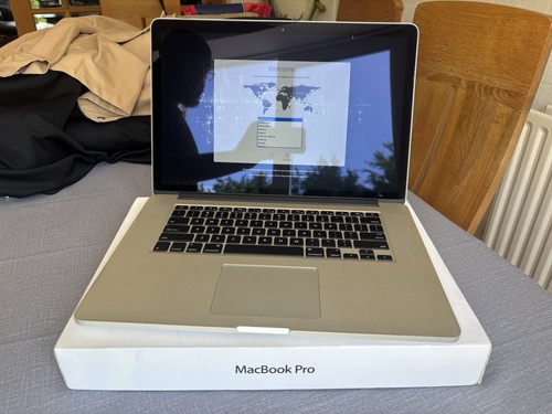 Apple macbook pro - apple,