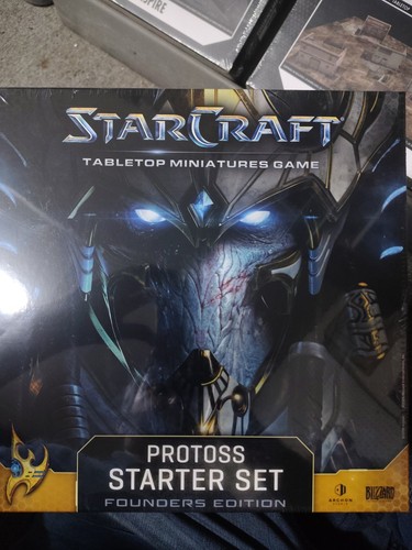 Starcraft miniatures game - miniatures,