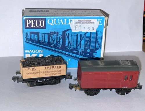 Lima gauge pair - of, wagons