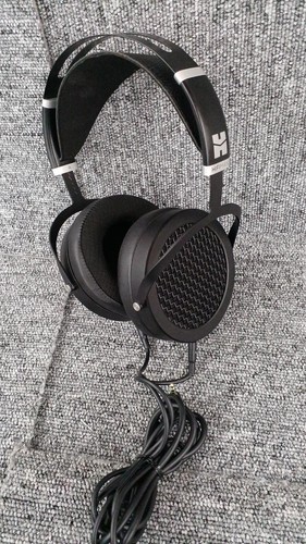 Hifiman sundara black over - over, ear