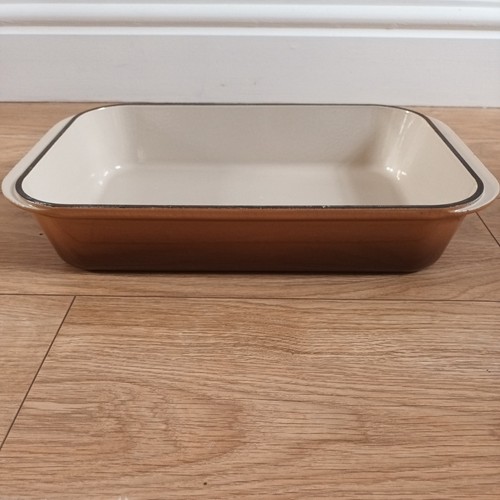 Large vintage brown creuset - brown,