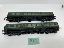 Bachmann OO 32-516A Derby Lightweight 2 Car DMU in BR green with speed whiskers