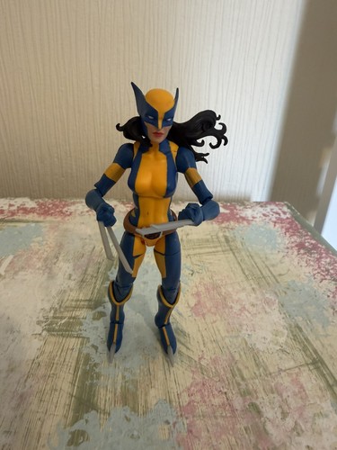 Marvel legends wolverine - marvel,