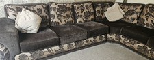 Large Fabric Corner Sofa – Floral Design – ££ Bargain