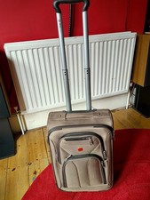  🧳 Swiss Gear Wheeled Suitcase – Durable Travel Companion with Compartments