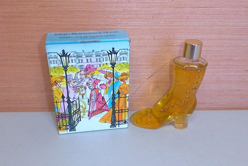 Vintage avon high - high, buttoned