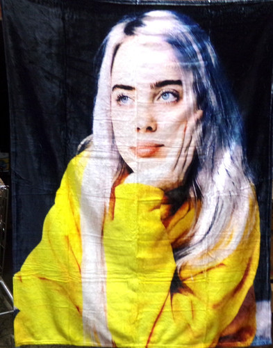 Billie eilish ultra soft throw - billie,