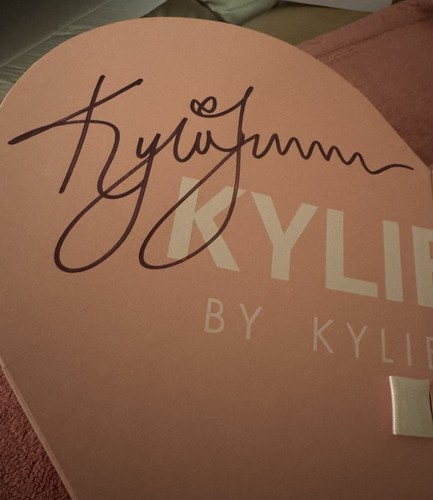 Kylie jenner autographed skin - kylie,