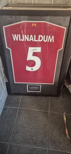 Signed wijnaldum framed - wijnaldum,