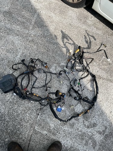 Suzuki jimny engine - bay, wiring