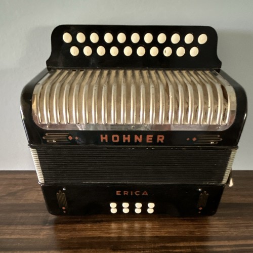 Rare hohner erica button - erica,