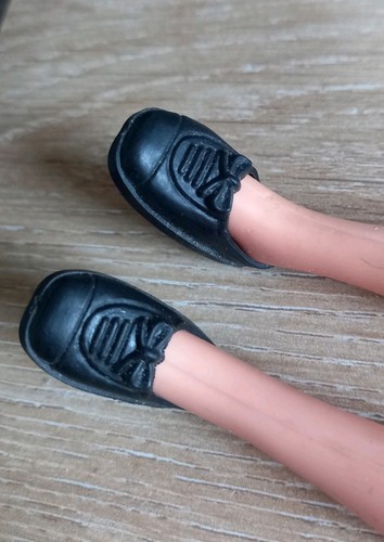 Vintage sindy black moulded - sindy,