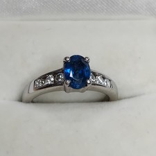 Ceylon blue sapphire and white