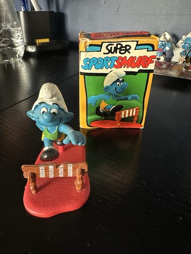 Super sports smurf - super, hurdles
