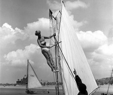 Mrs Bunty Jolly Goes Aloft On