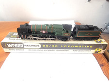 WRENN RAILWAY LOCO W2238 Merchant Navy Clan Line Locomotive Nice Condition Boxed