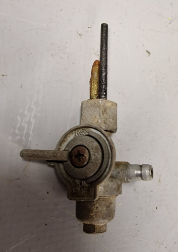 Yamaha dt50m fuel petrol tap - fuel, /
