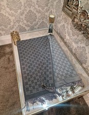 Gucci Authentic 100% Cashmere