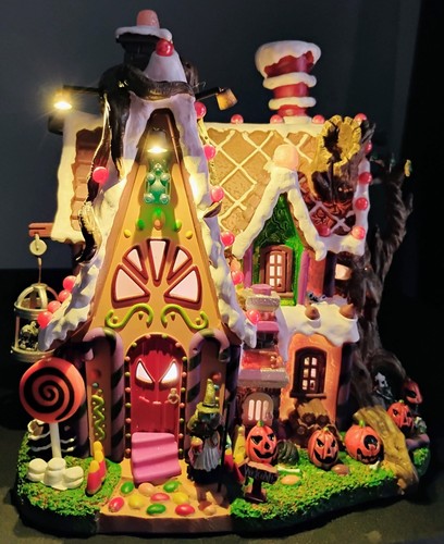Lemax spooky town - lemax,