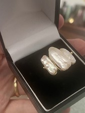 Impressive Stunning Statement Large Baroque Pearl Trio Ring Dress Ring 5.1g 