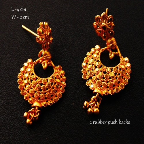 22ct gold designer stud - 22ct,