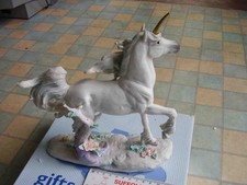 Unicorn figurine by DSN gifts