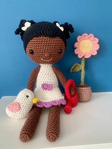 Caroline the gardener crochet - the,