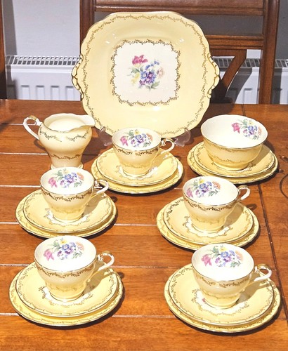 Aynsley bone china - tea, set