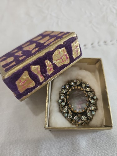 Vintage style brooch with - vintage,