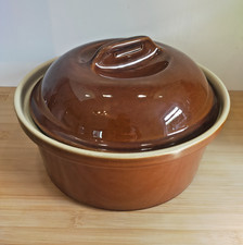 Large Brown Casserole Dish with lid Ceramic