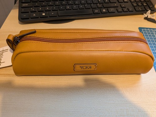 Tumi leather accents zip - leather,