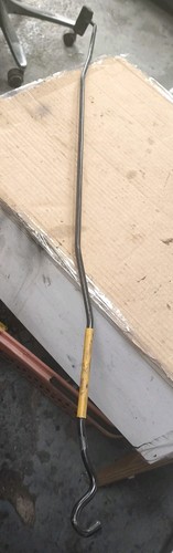 Vauxhall astra bonnet prop - vauxhall, j