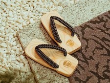 PSG × EDIFICE Hita Geta Limited Edition | Traditional Japanese Wooden Sandals |