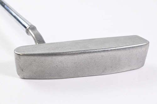 Left hand ping karsten - hand,