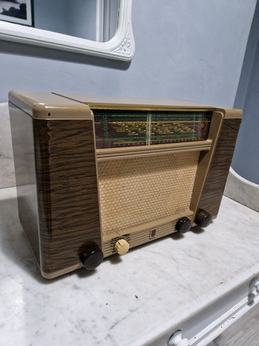Vintage valve radio - vintage,